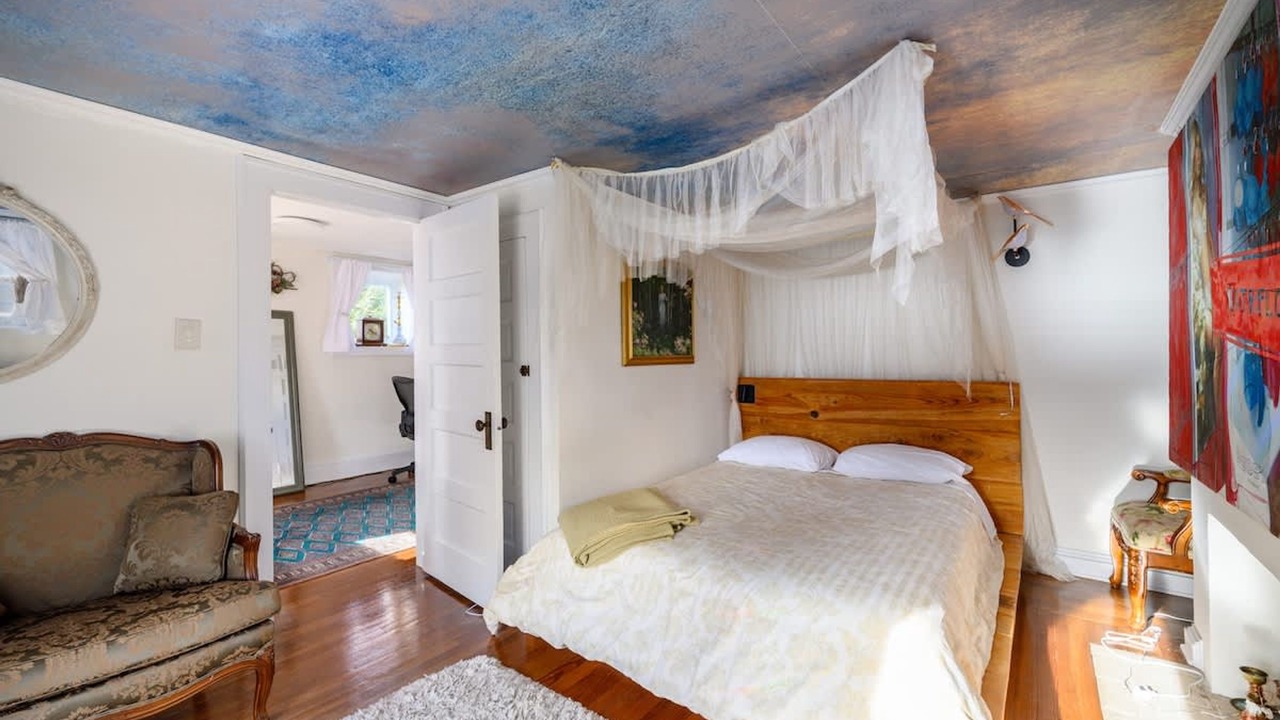 Photo of Bedroom in Titusville