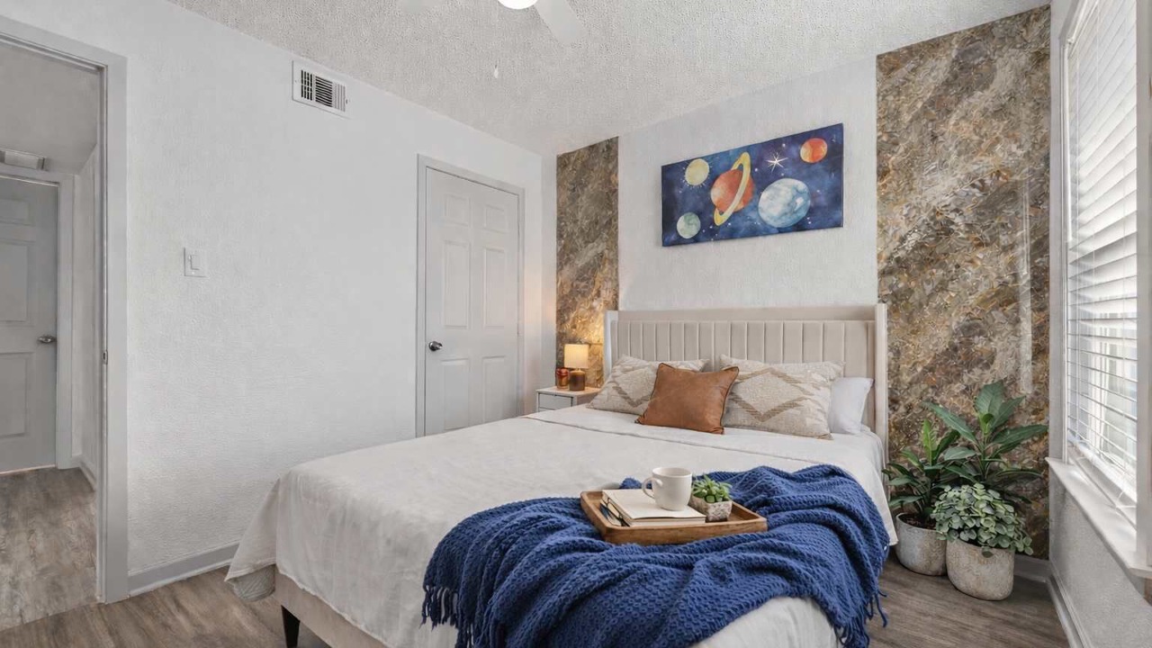 Photo of Bedroom in Central Arlington