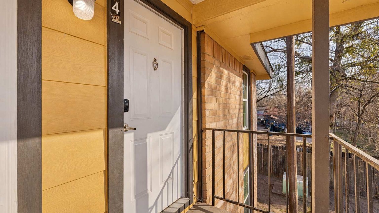 Photo of Outdoor in Central Arlington