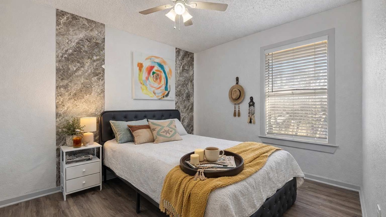 Photo of Bedroom in Central Arlington