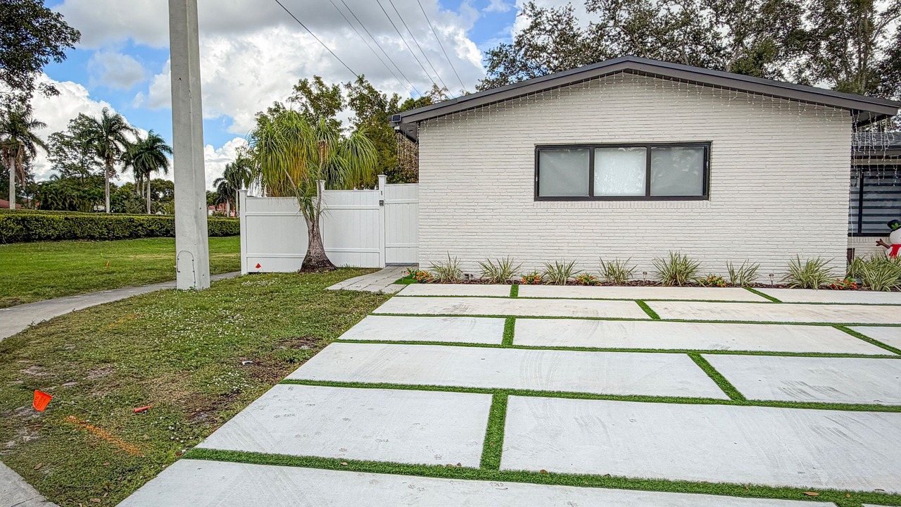Photo of Outdoor in Pembroke Pines