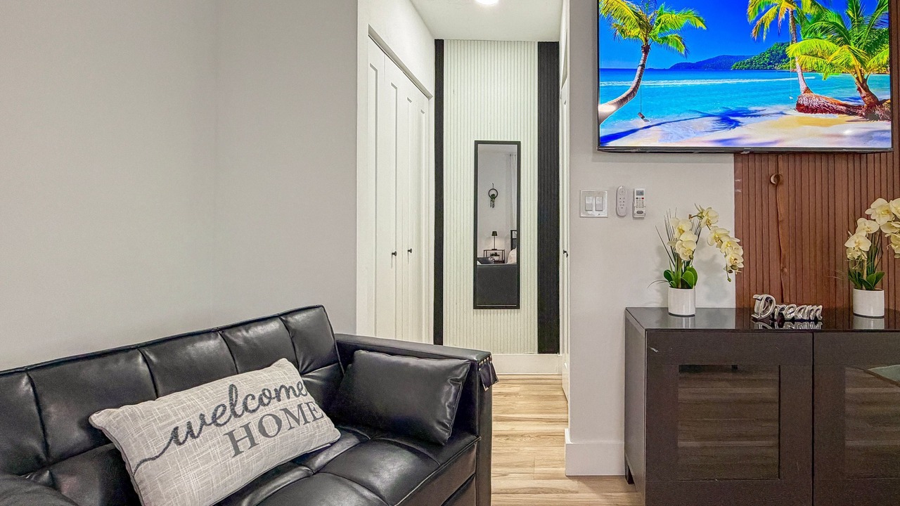 Photo of Livingroom in Pembroke Pines