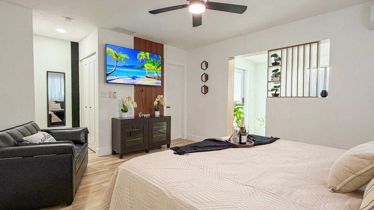Photo of Bedroom in Pembroke Pines