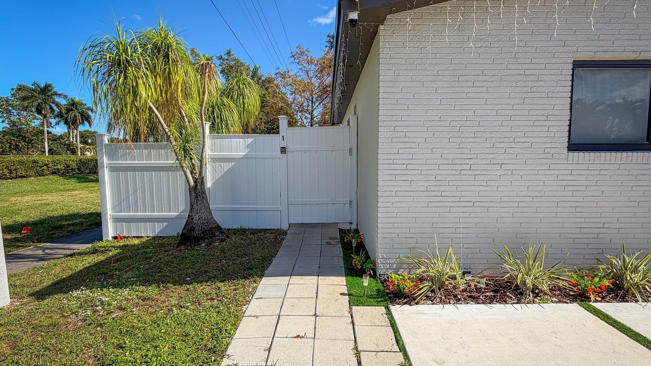 Photo of Outdoor in Pembroke Pines