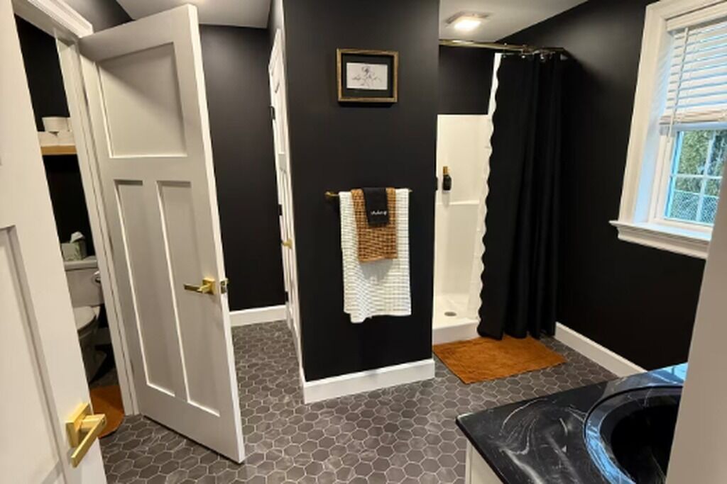 Photo of Bathroom in Mount Aetna