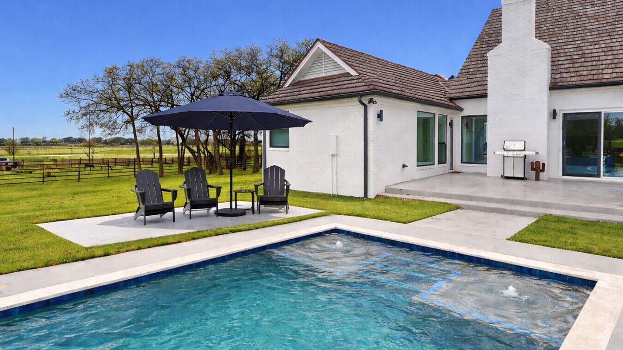 Photo of Outdoor in Bryan