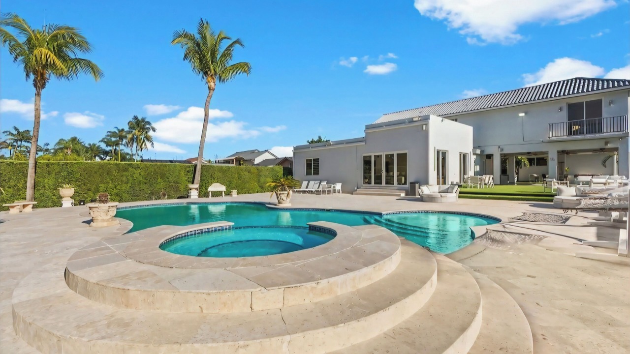Photo of Outdoor in Ludlam