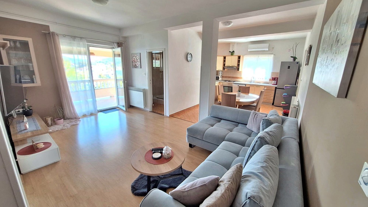 Photo of Livingroom in Rab Town