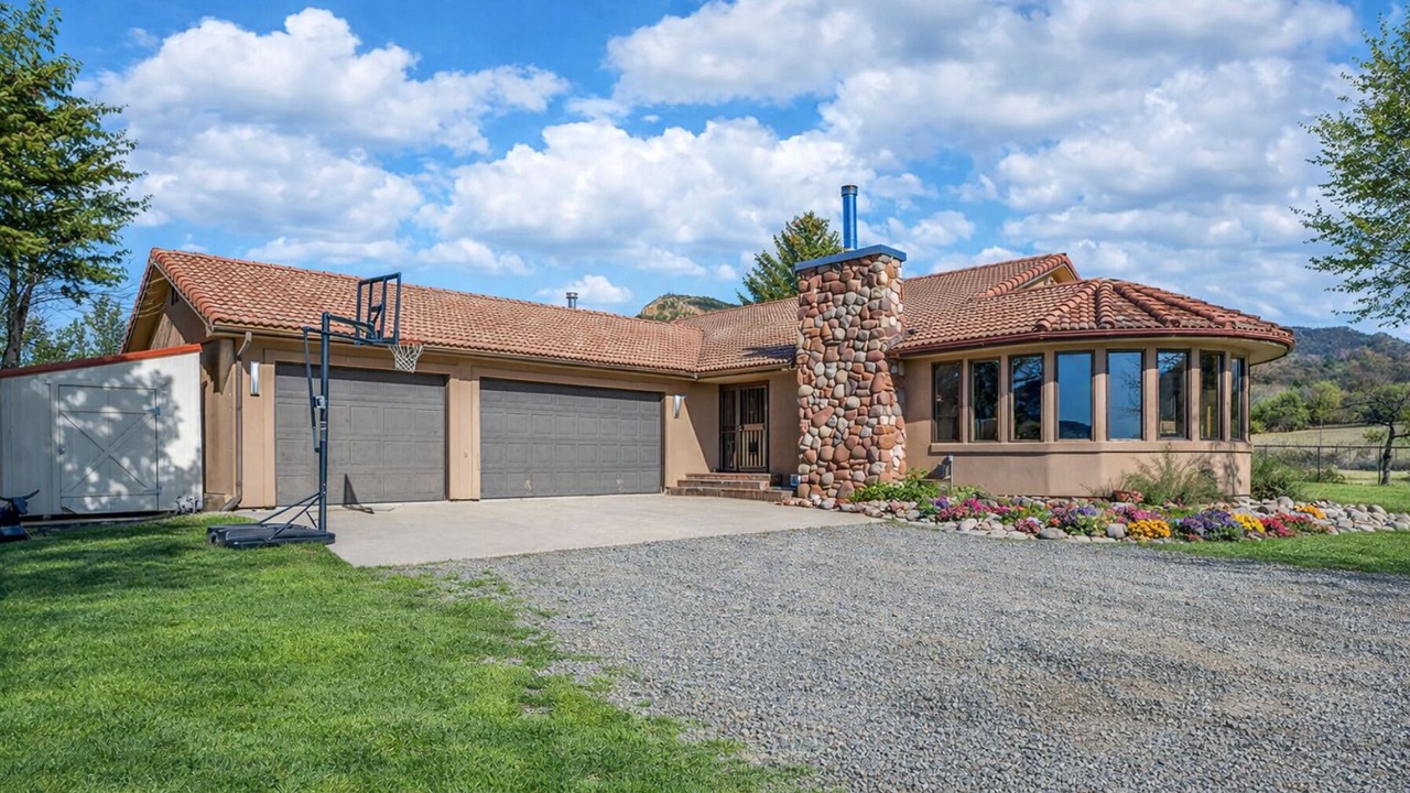 Photo of Outdoor in Collbran