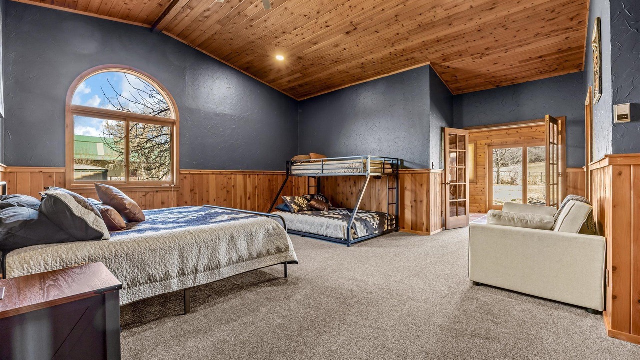 Photo of Bedroom in Collbran