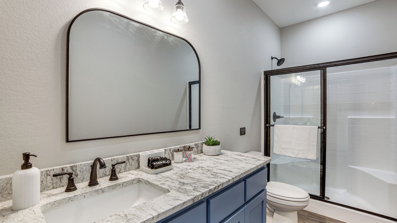 Photo of Bathroom in Thurber