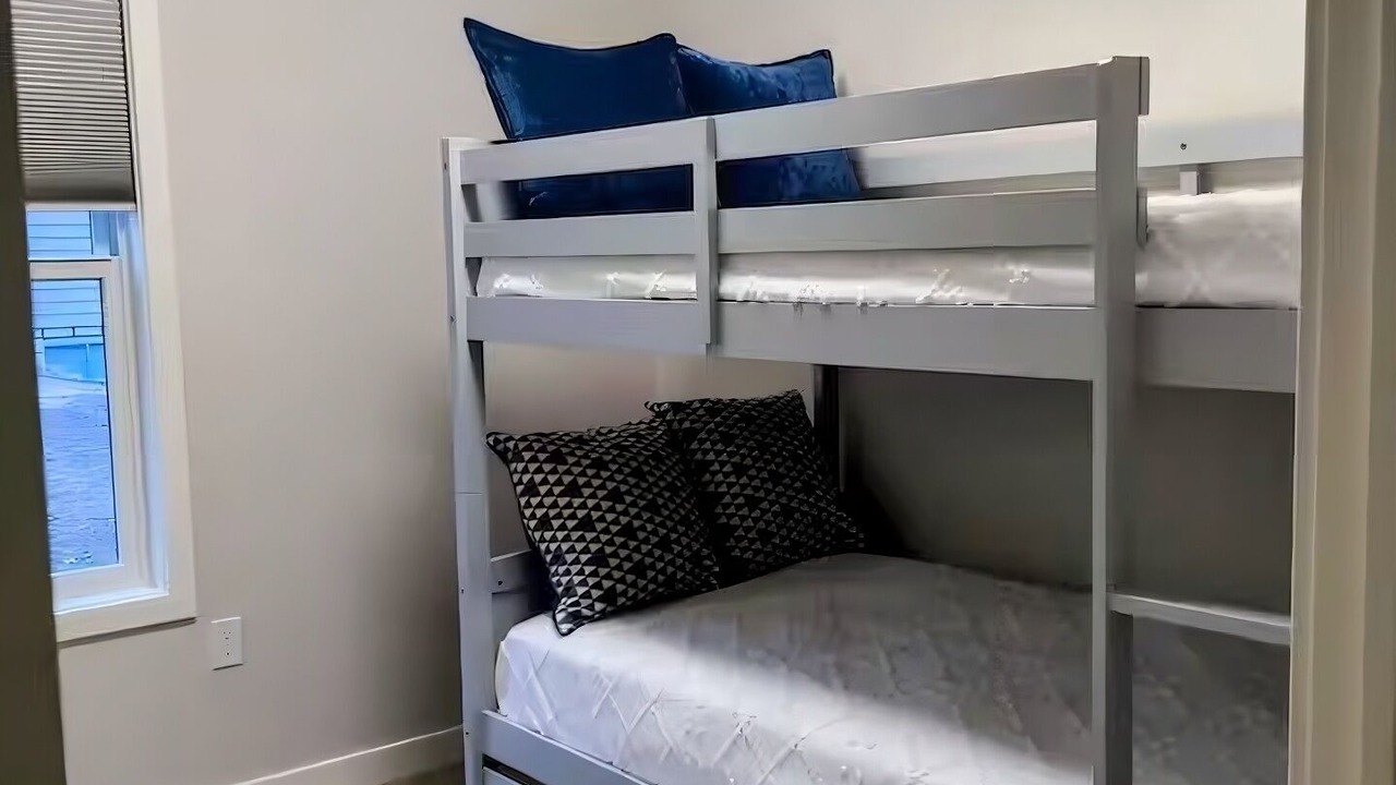Photo of Bedroom in Pigeon