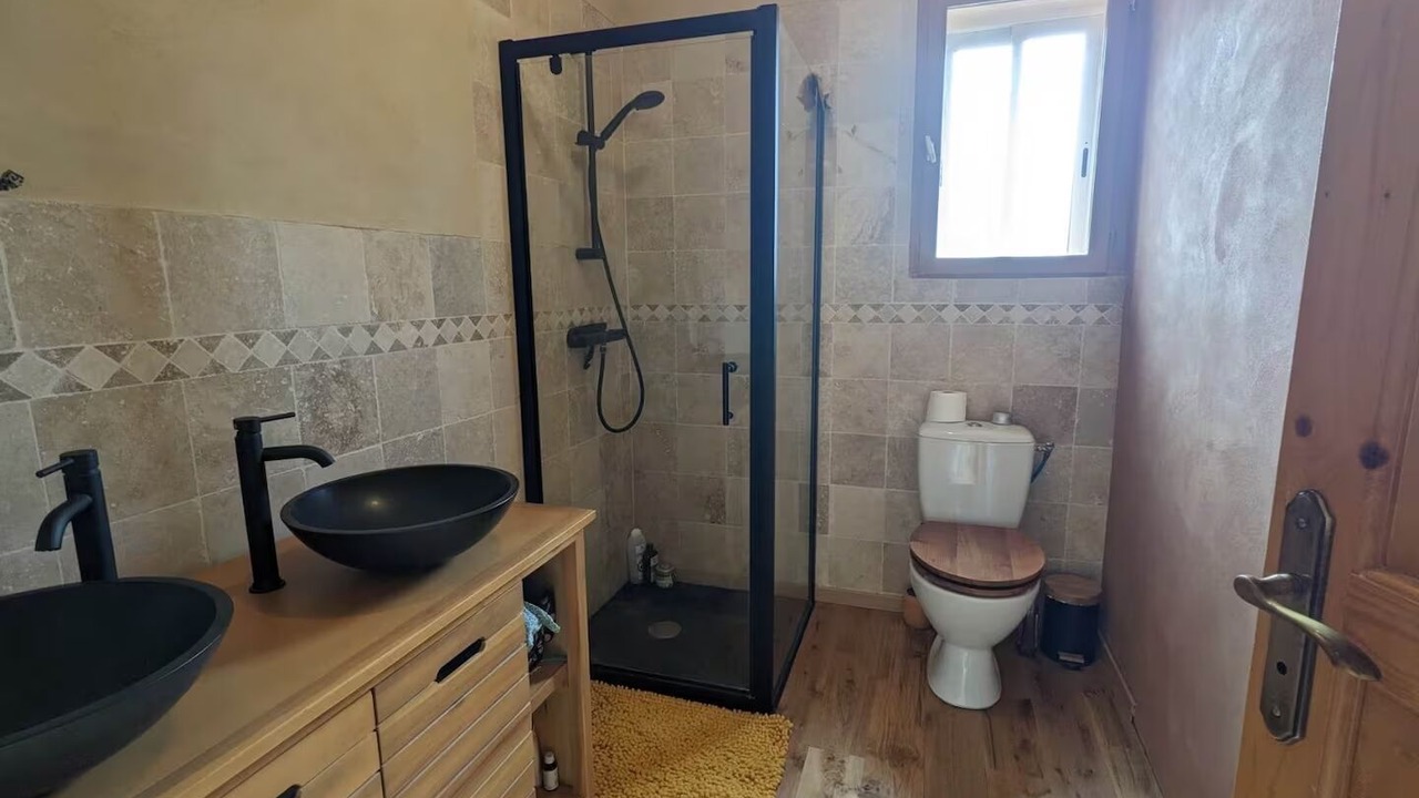 Photo of Bathroom in Rouffiac-des-Corbieres