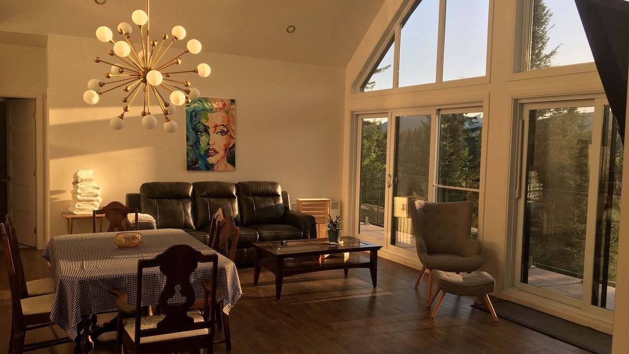 Photo of Livingroom in Saint-Gabriel-de-Valcartier