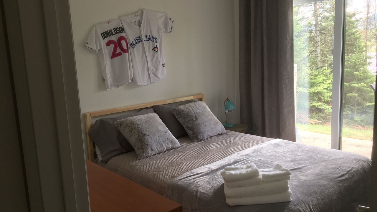 Photo of Bedroom in Saint-Gabriel-de-Valcartier