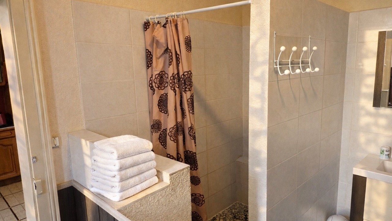 Photo of Bathroom in Perrusson