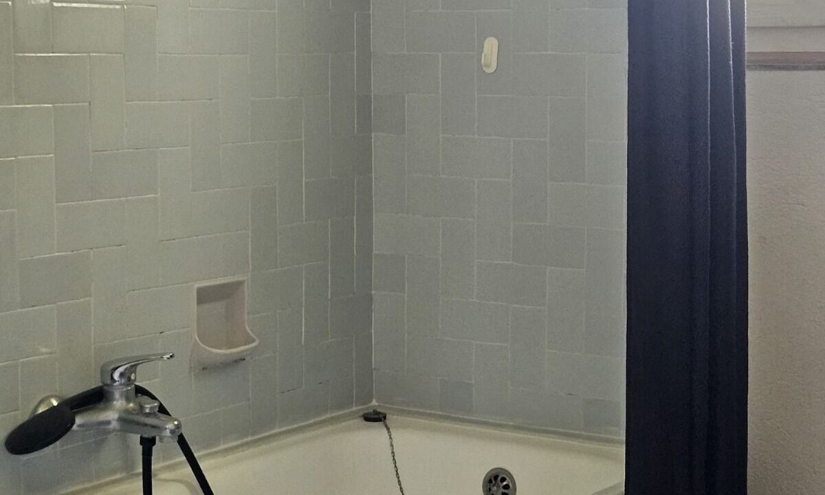 Photo of Bathroom in Belmont-Luthezieu