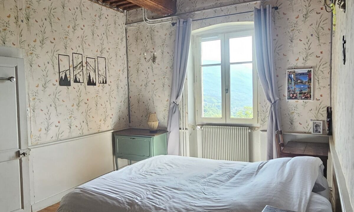Photo of Bedroom in Belmont-Luthezieu