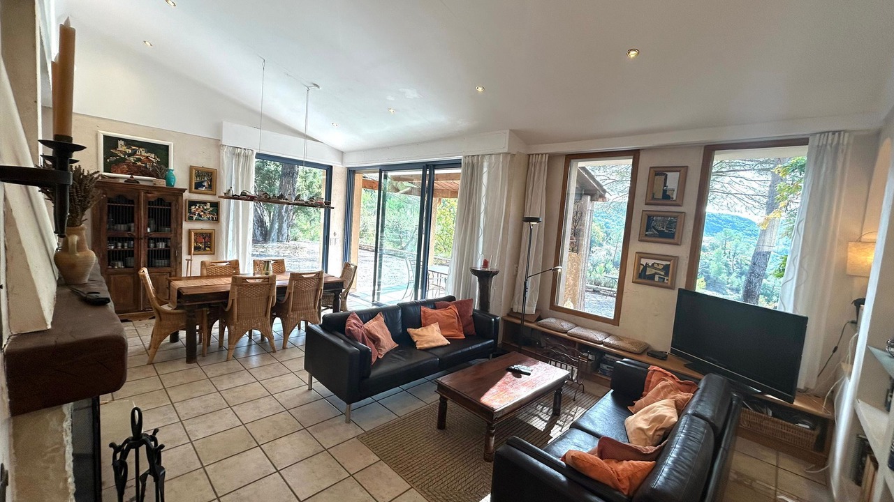 Photo of Livingroom in Esparron-de-Verdon