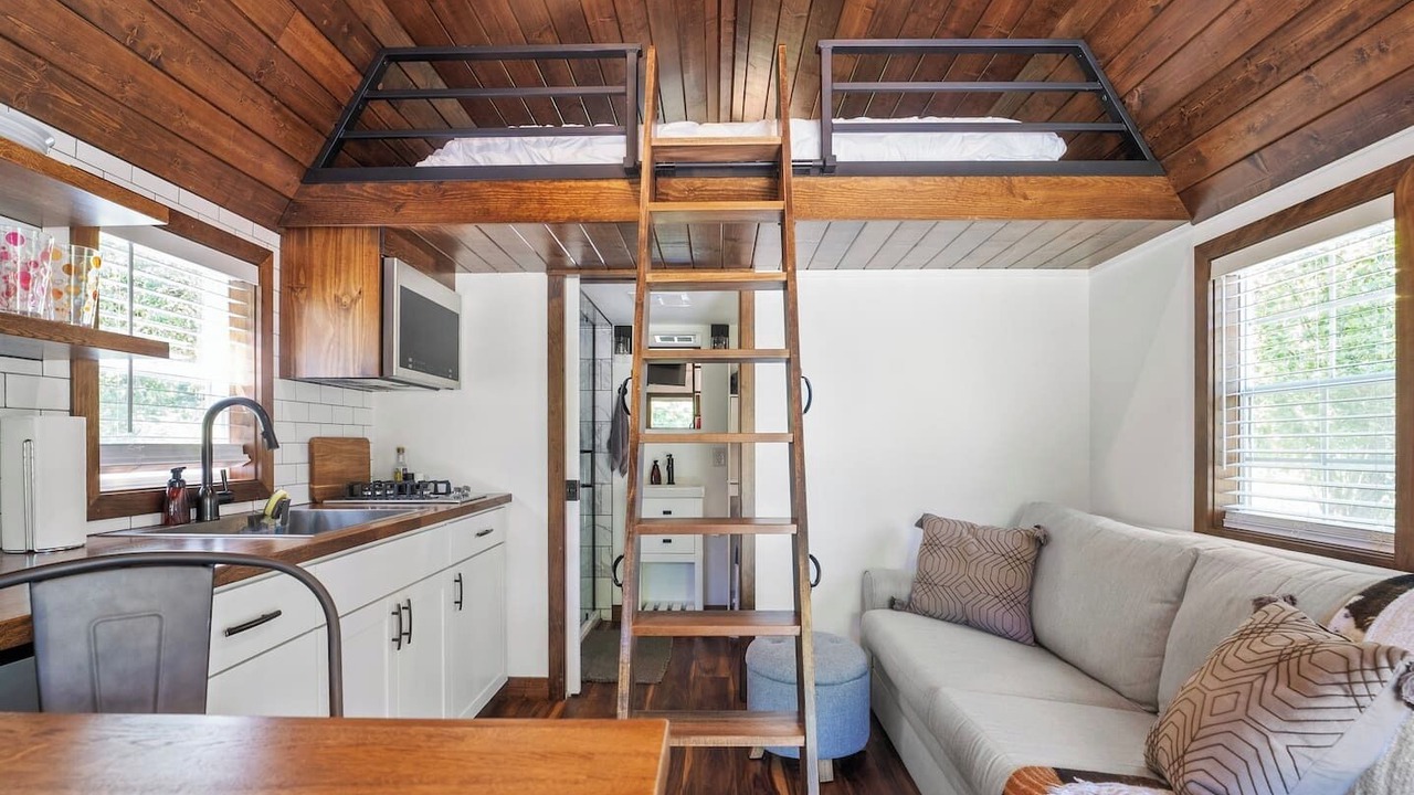 Photo of Livingroom in Monroe