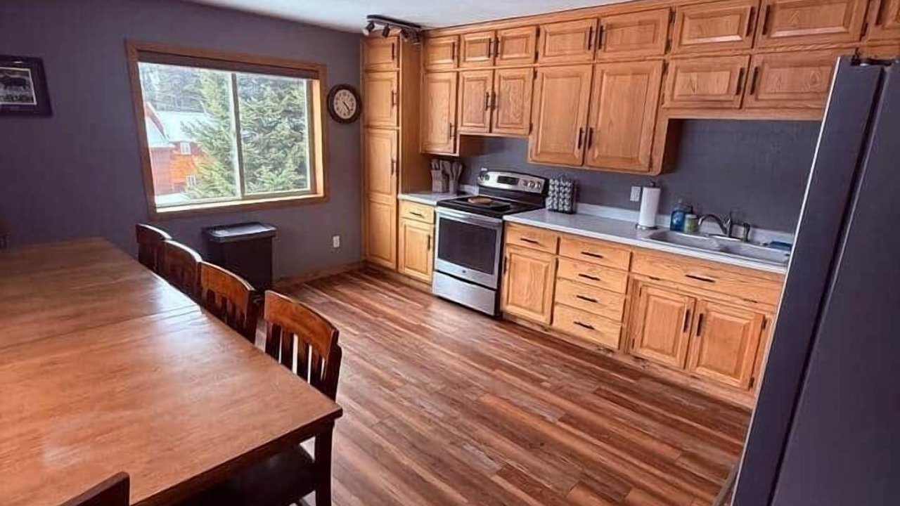 Photo of Kitchen in Cooke City-Silver Gate