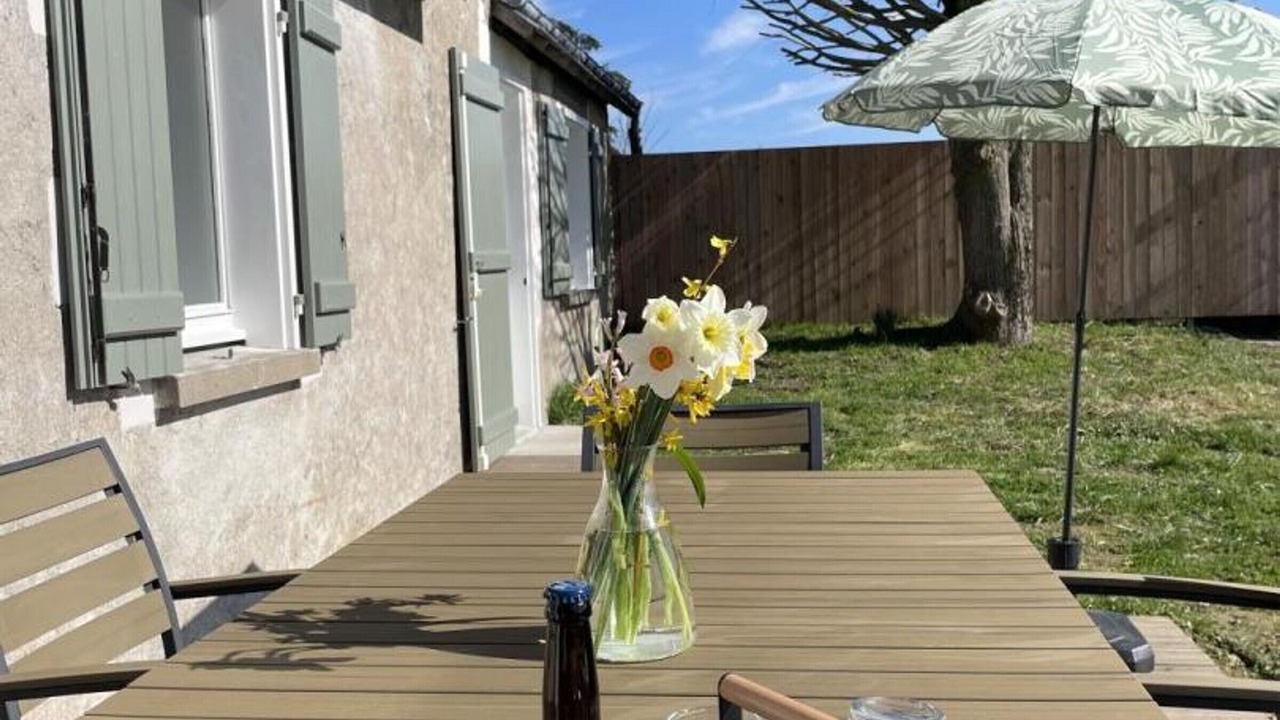 Photo of Outdoor in Manthelan