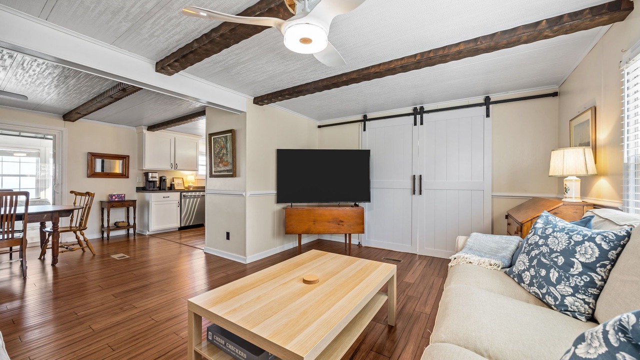 Photo of Livingroom in Columbia