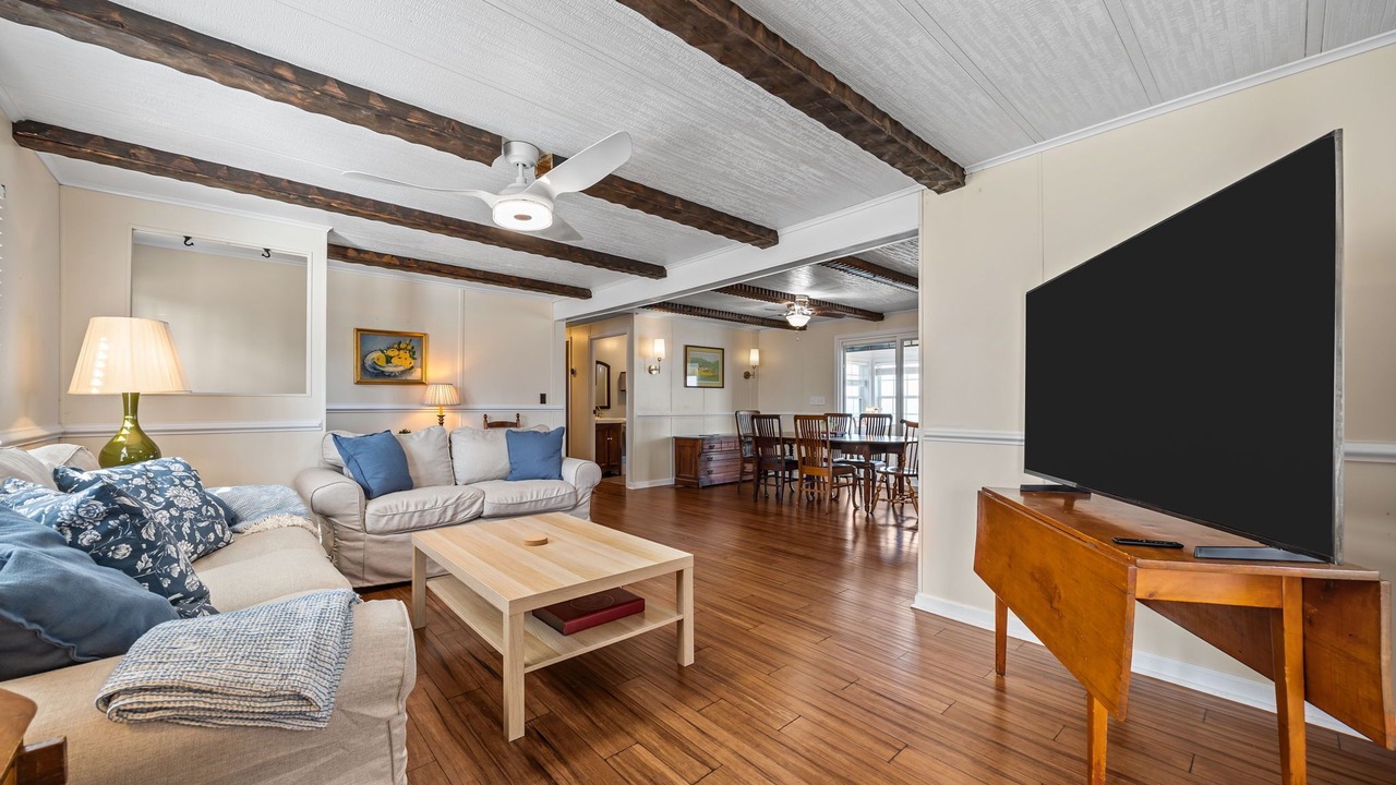 Photo of Livingroom in Columbia