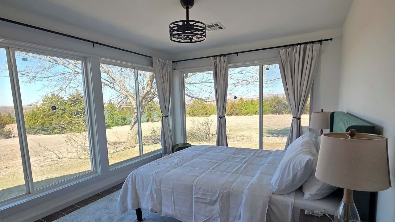 Photo of Bedroom in Lawton
