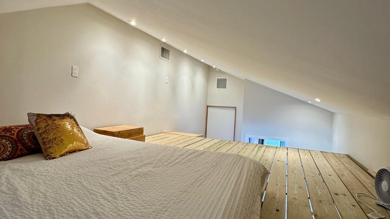 Photo of Bedroom in The Roads