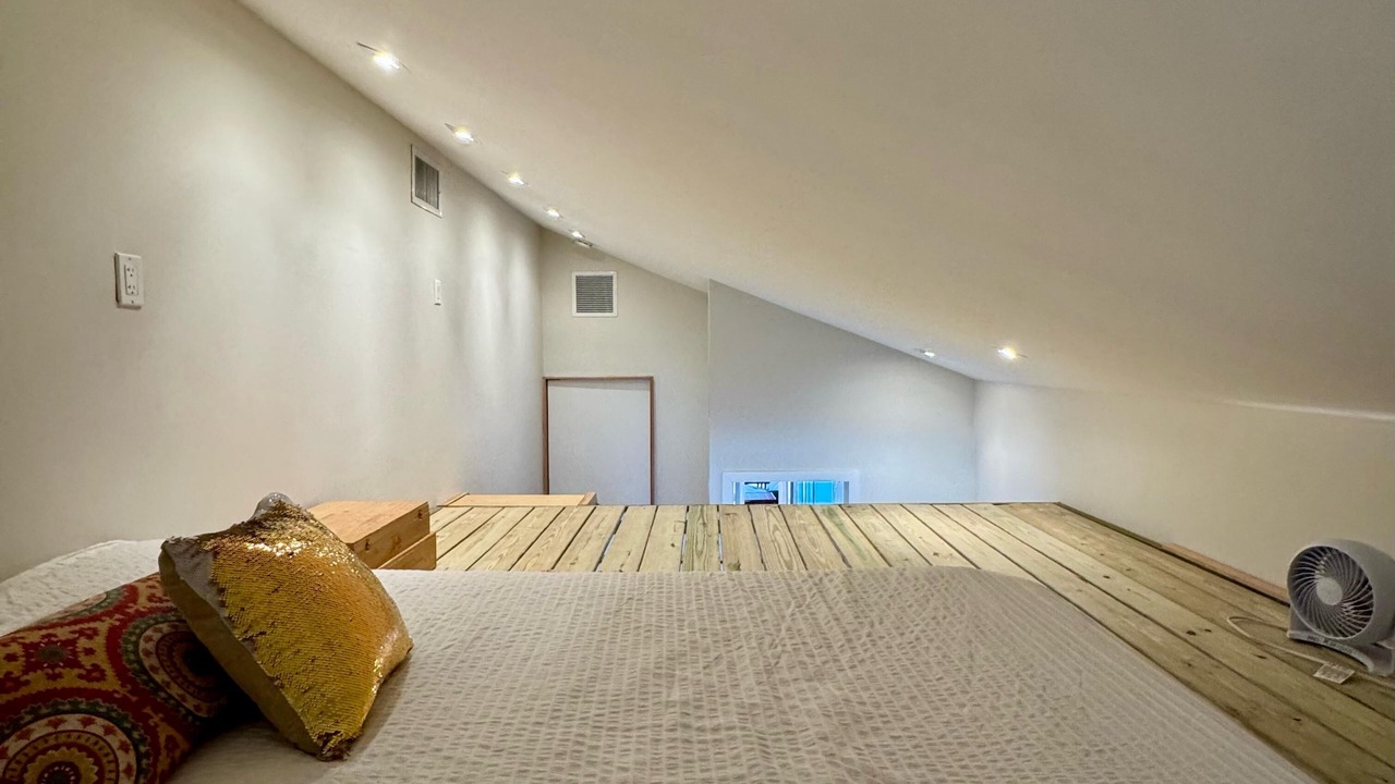 Photo of Bedroom in The Roads