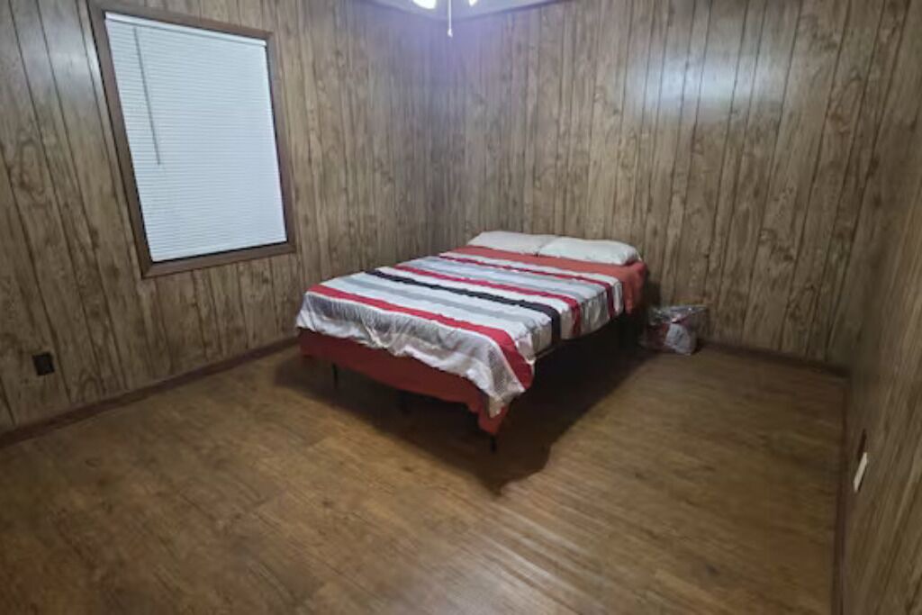 Photo of Bedroom in Moss Bluff