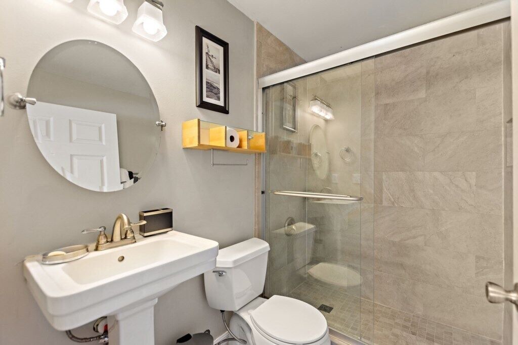 Photo of Bathroom in Sunridge Woods
