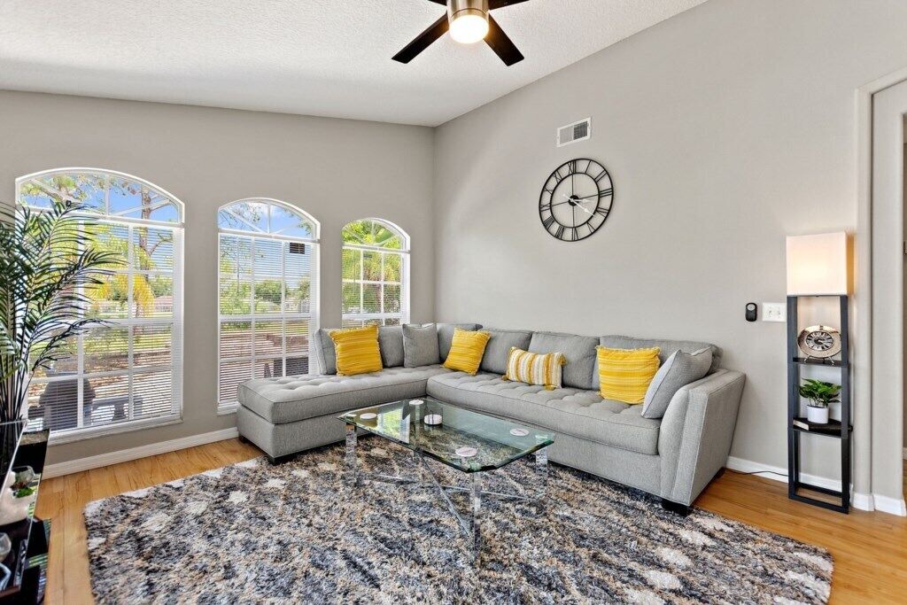 Photo of Livingroom in Sunridge Woods