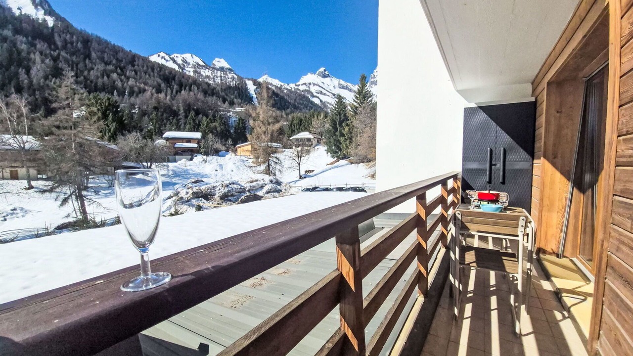Photo of Patio Balcony in Ovronnaz