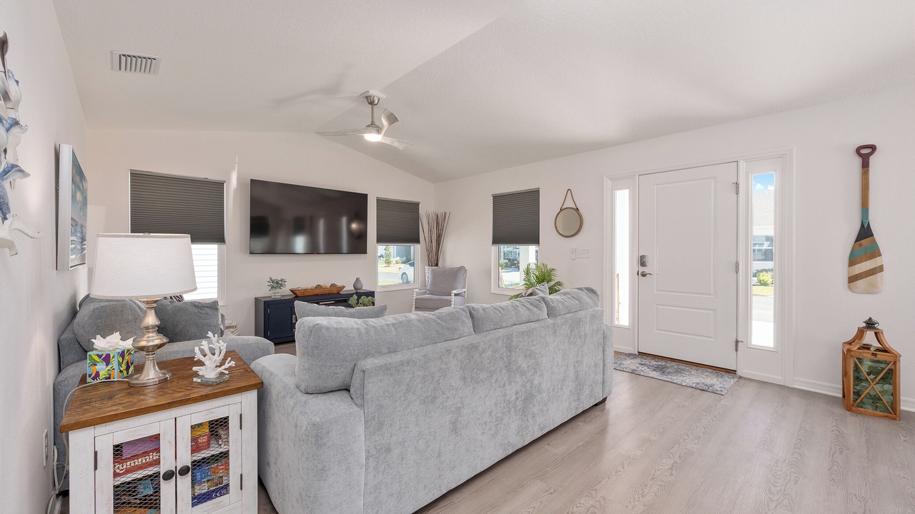 Photo of Livingroom in Sumter County