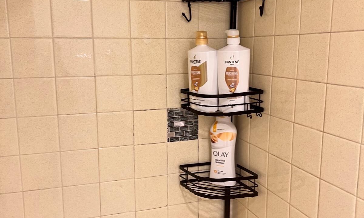 Photo of Bathroom in Pentagon City