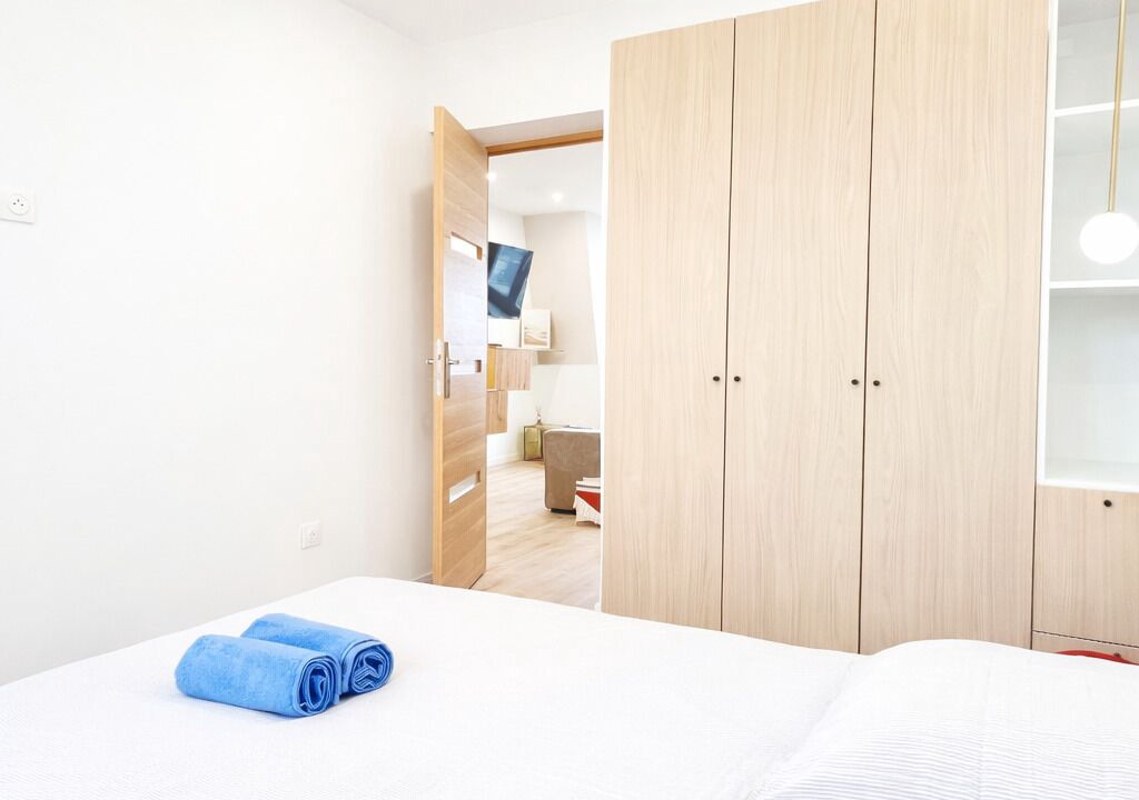 Photo of Bedroom in Mons-en-Baroeul