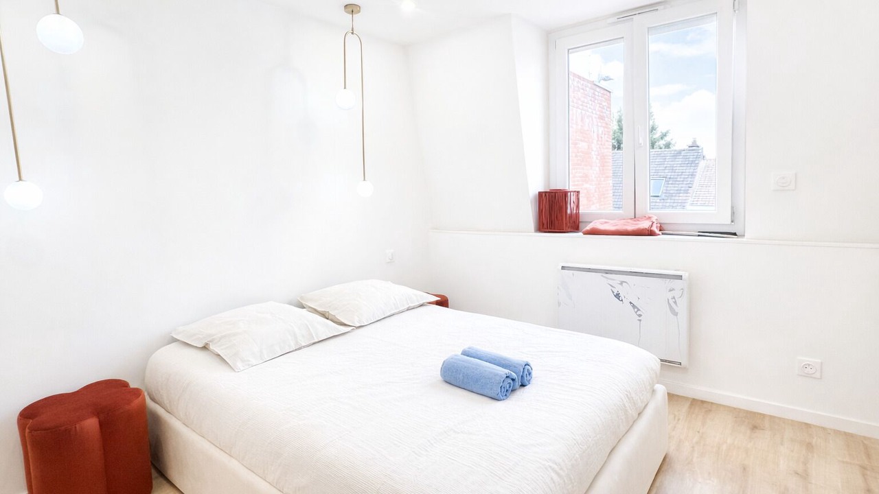 Photo of Bedroom in Mons-en-Baroeul