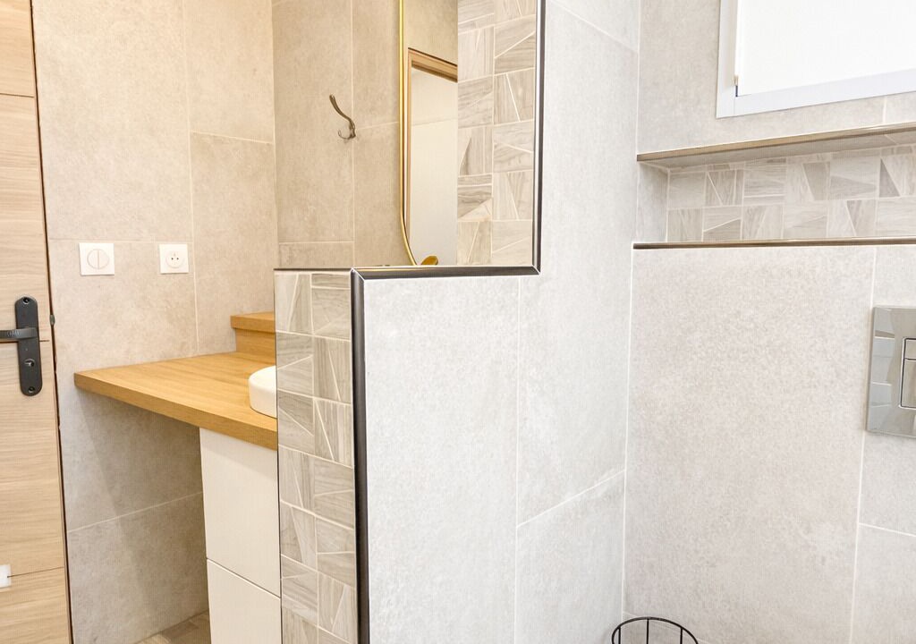 Photo of Bathroom in Mons-en-Baroeul