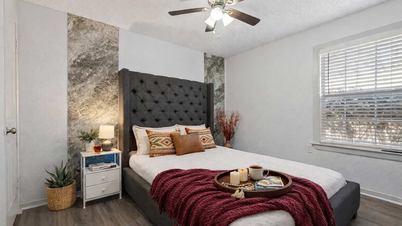 Photo of Bedroom in Central Arlington