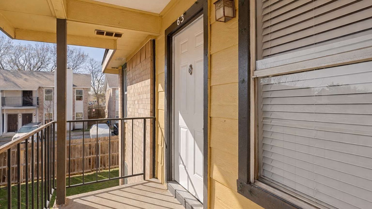 Photo of Outdoor in Central Arlington