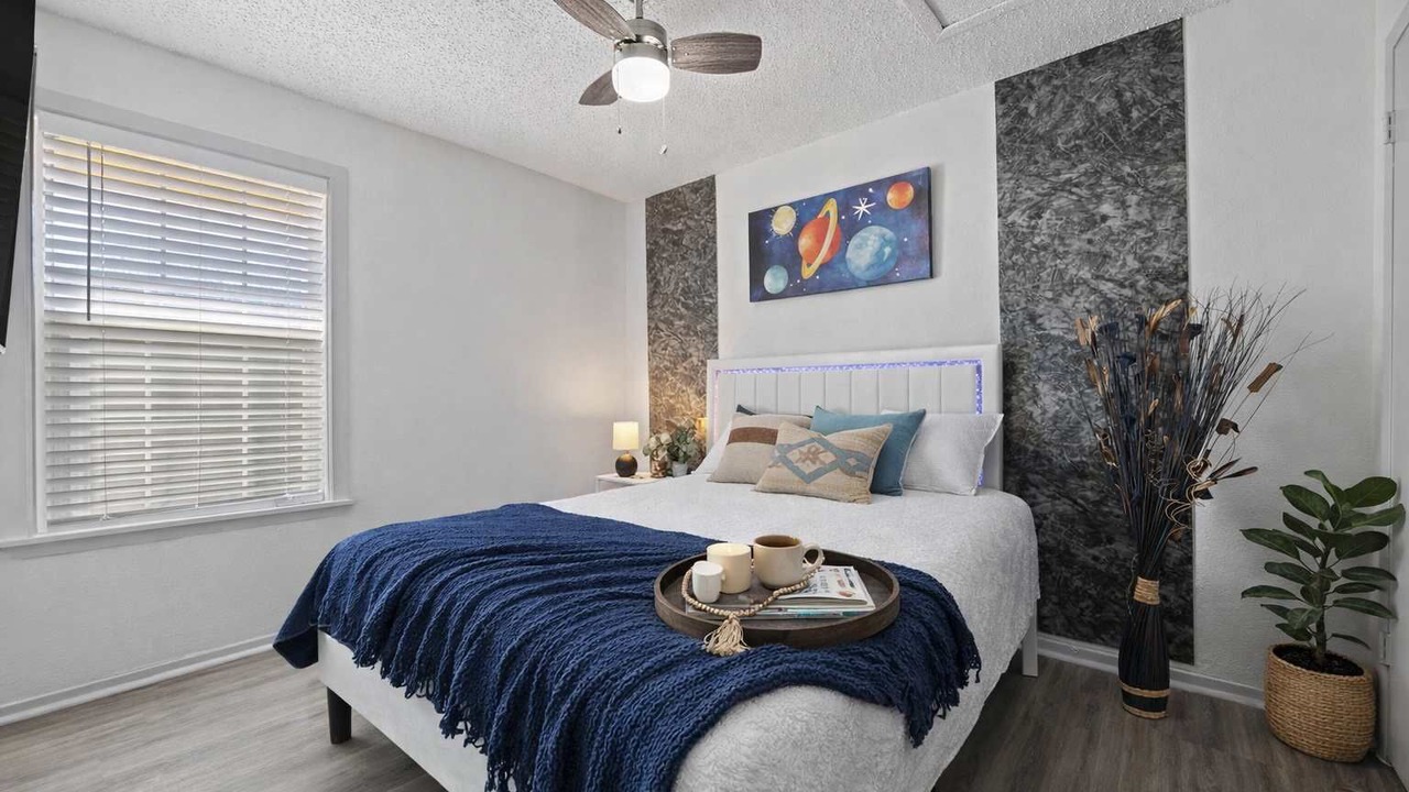 Photo of Bedroom in Central Arlington