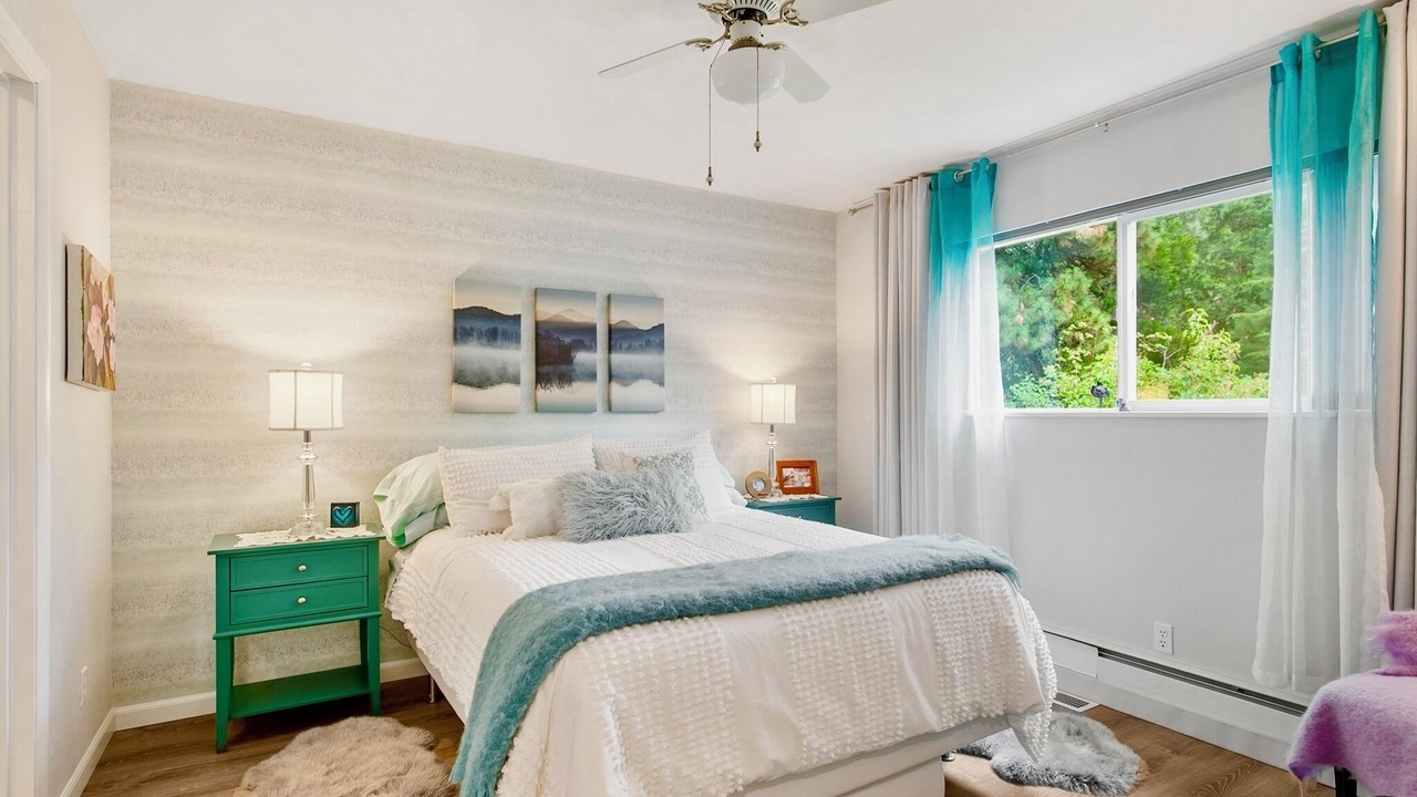 Photo of Bedroom in Round Hill Village