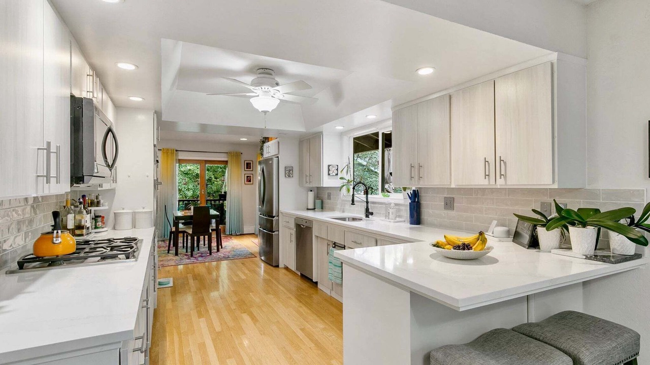 Photo of Kitchen in Round Hill Village