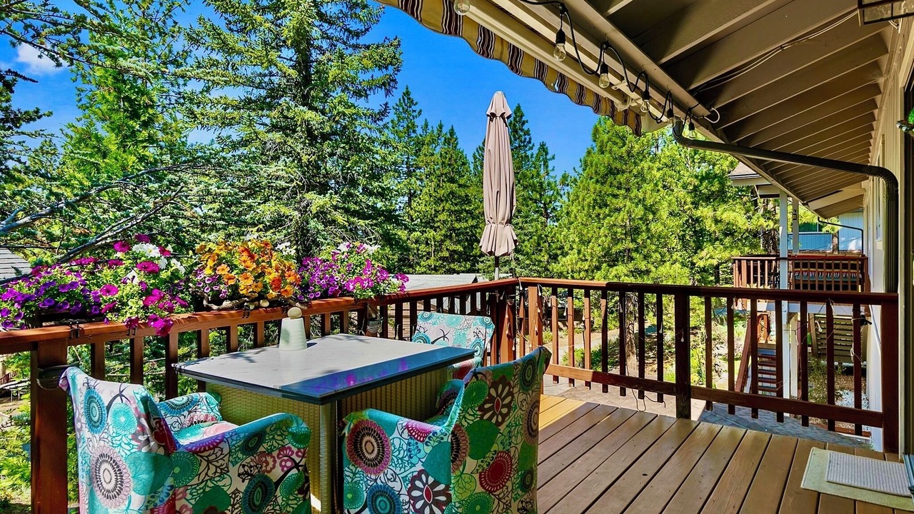 Photo of Outdoor in Round Hill Village