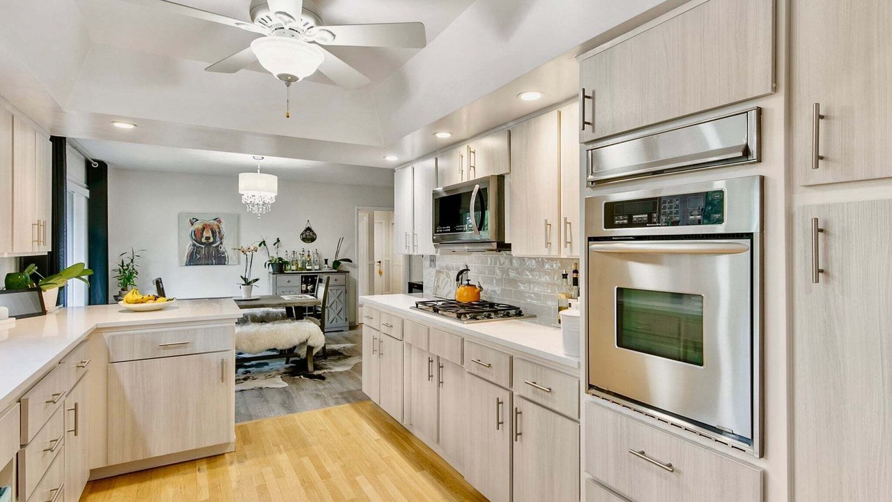 Photo of Kitchen in Round Hill Village