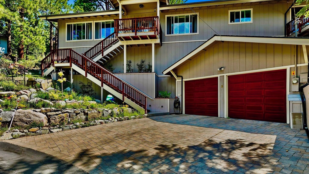 Photo of Outdoor in Round Hill Village