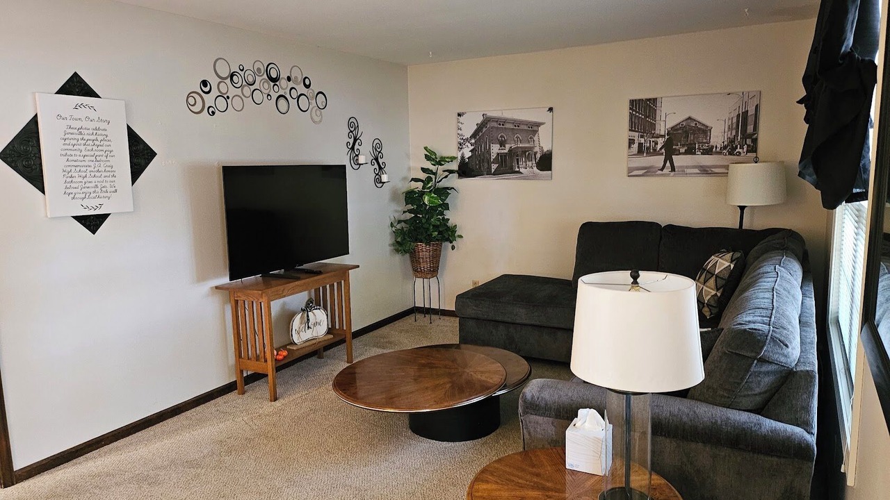 Photo of Livingroom in Janesville