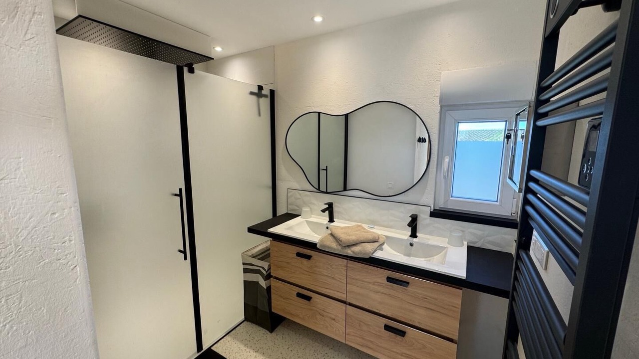 Photo of Bathroom in Cahuzac-sur-Vere